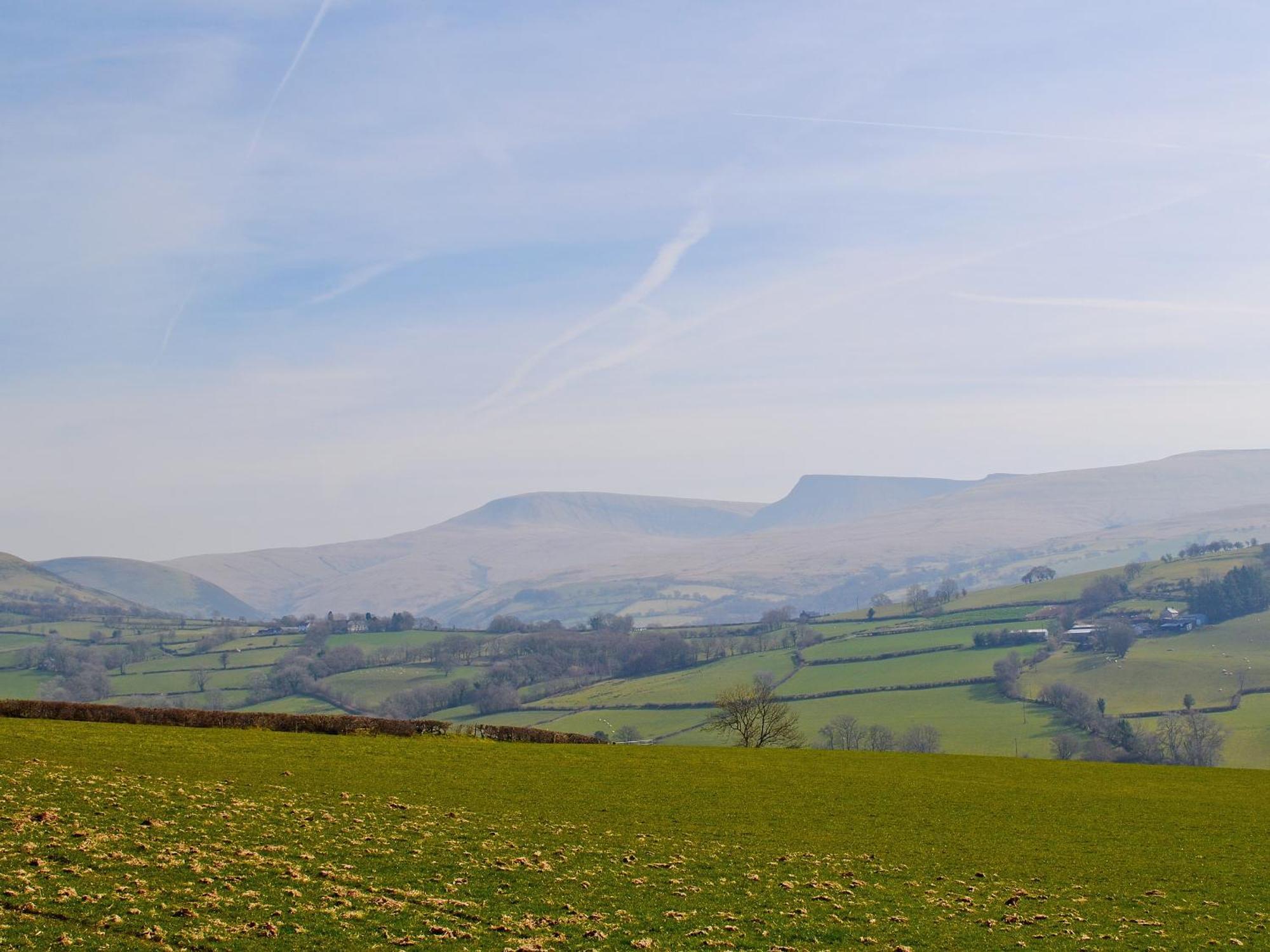 Maes Y Bryn Farmhouse Llanwrda Екстер'єр фото